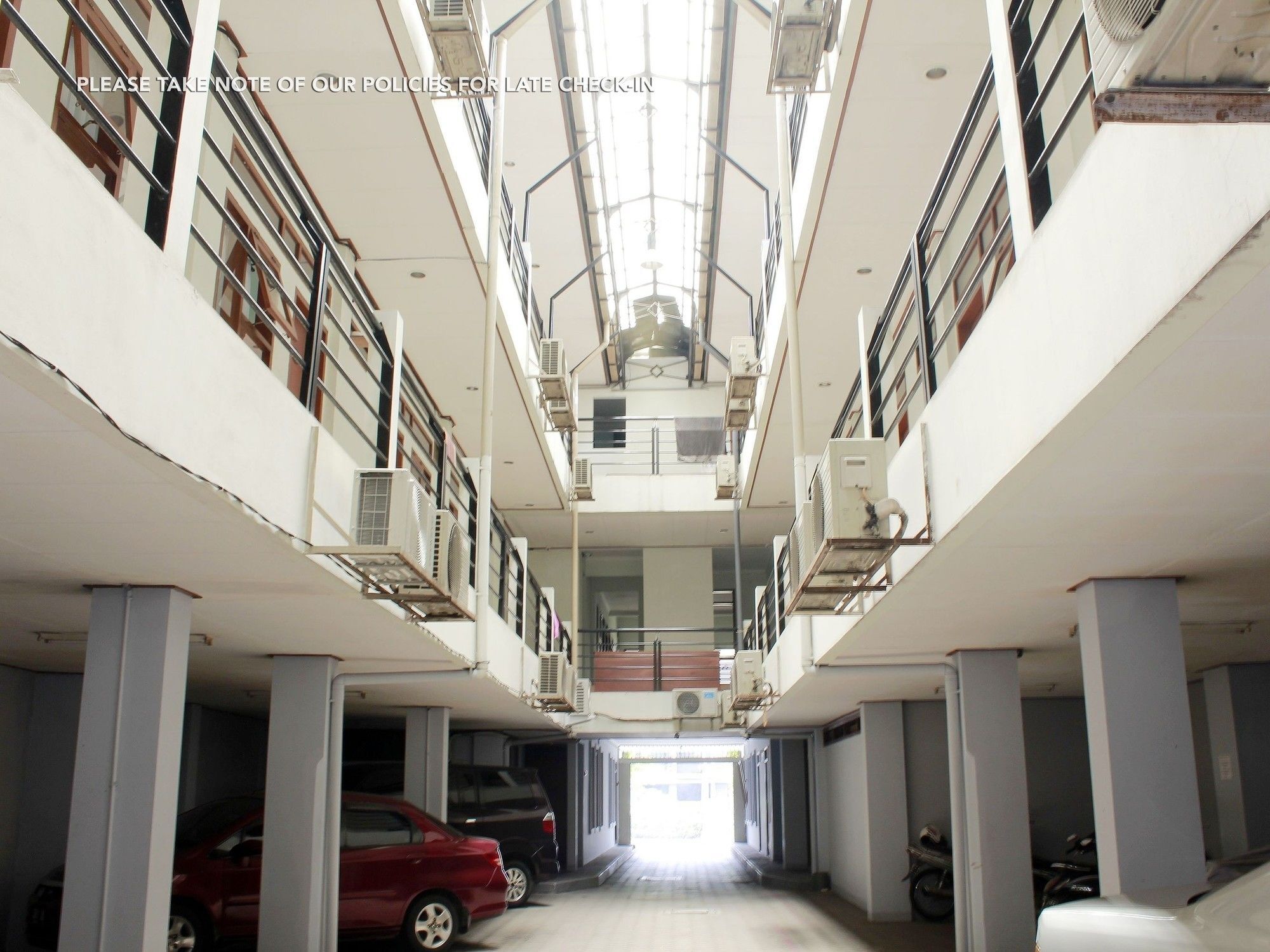 Zen Rooms Cipedes Tengah Bandung Ngoại thất bức ảnh