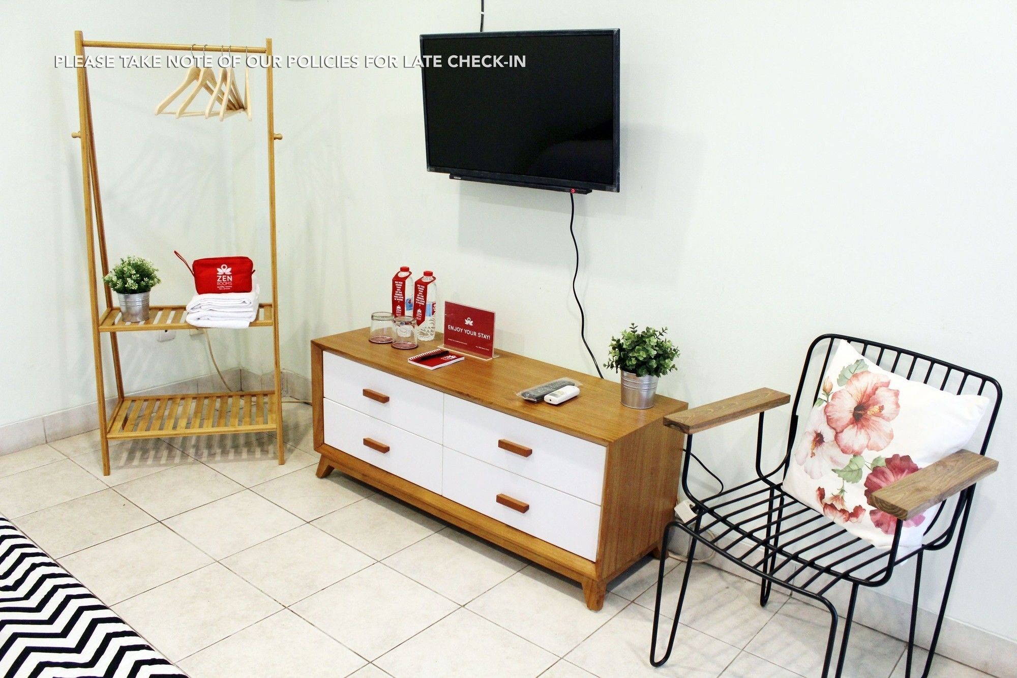 Zen Rooms Cipedes Tengah Bandung Ngoại thất bức ảnh
